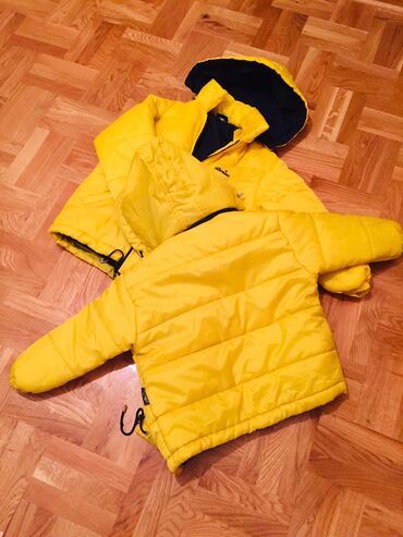 žuti kaput: Ellesse, Perjana jakna