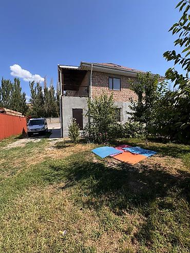 первое: Продаётся добротный дом в ж/м Орок по первой линии (Ленинский район) — 1