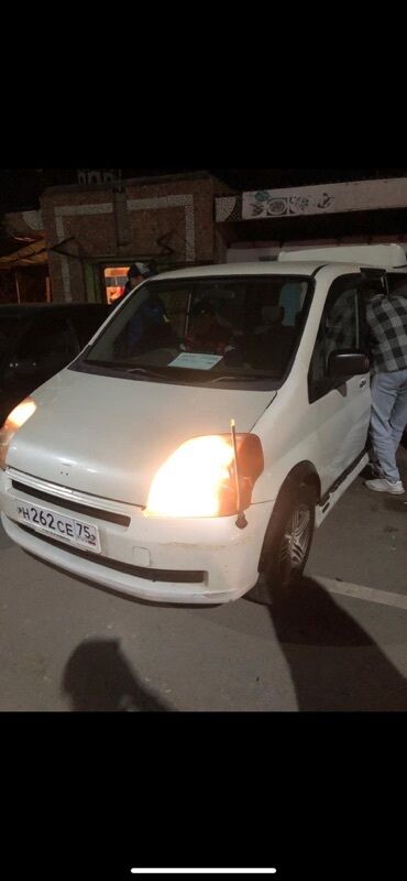Honda: Honda Mobilio: 2001 г., 1.5 л, Минивэн