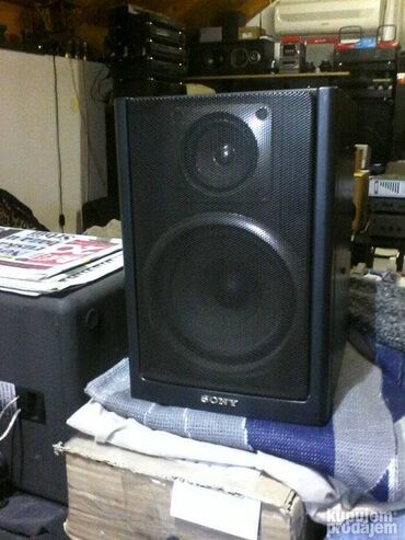 Audio tehnika: Sony ss-h 414-2 ; par odlicni zvucnici manjih dimenzija; basovi 14 cm
