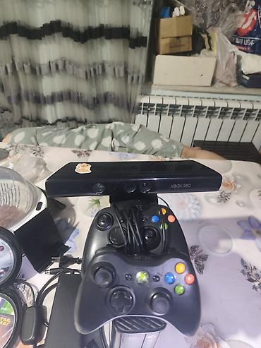 game xbox: Игровой комплект для Xbox 360 Состав: - Консоль Xbox 360 (черная — 5