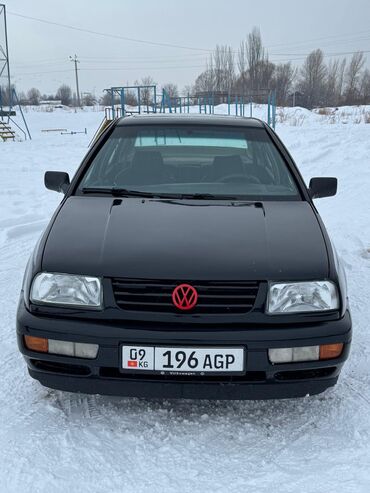 Volkswagen: Volkswagen Vento: 1994 г., 1.8 л, Механика, Седан — 1