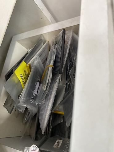 iphone u: 3 ildən çoxdu özüm işlədirəm sadəcə rayona gedirəm diyə satıram aylıq — 3