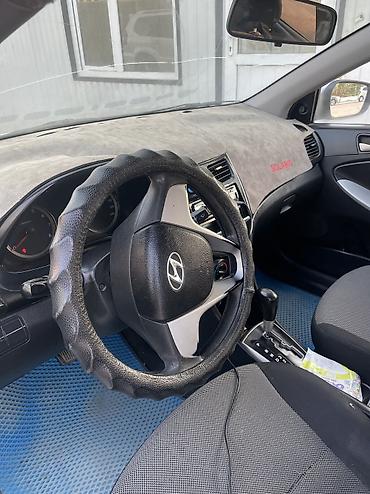 спарк сатуу: Hyundai Solaris: 2014 г., 1.4 л, Автомат, Бензин, Седан — 3