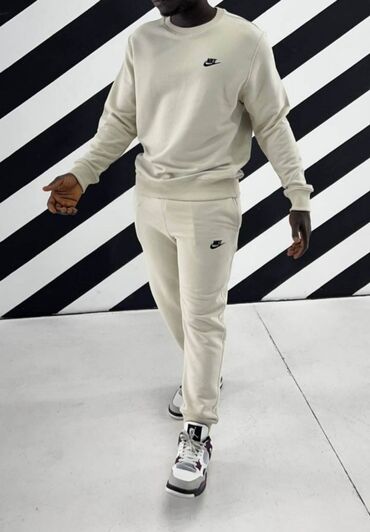 Trenerke: S m l xl
65 eura na lalafo.rs — 3 Trenerke: S m l xl
65 eura — 3