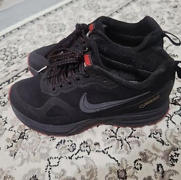 nike gore tex: Кроссовки, 37.5, Nike, Б/у, цвет - Черный, Самовывоз — 1