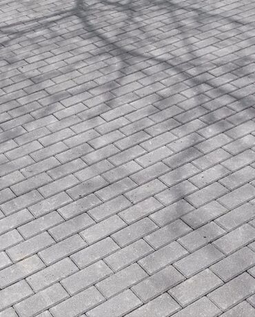 Tamet: Müxtəlif çalarlarda olan beton plitələrdən hazırlanmış səki örtüyü -da lalafo.az — 13 Tamet: Müxtəlif çalarlarda olan beton plitələrdən hazırlanmış səki örtüyü — 13