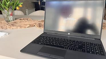notebook harddisk: HP noutbuk - Korpus: qara, teksturalı qapaq, nazik və yüngül dizayn - — 4