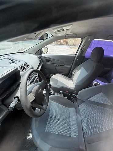 2107 ehtiyyat hisseleri: Chevrolet Cobalt sedan – ağ rəng, 4 qapı, ön ötürücülü. - Sürətlər — 1