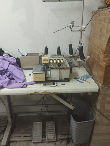 Швейные машины: Швейная машина Оверлок, Автомат