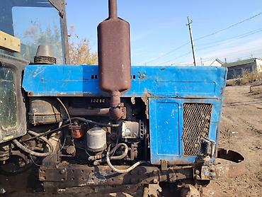 Digər kuzov detalları: Məhsul: Traktor kabini (köhnə model, mavi rəng) Təsvir: - Universal — 8