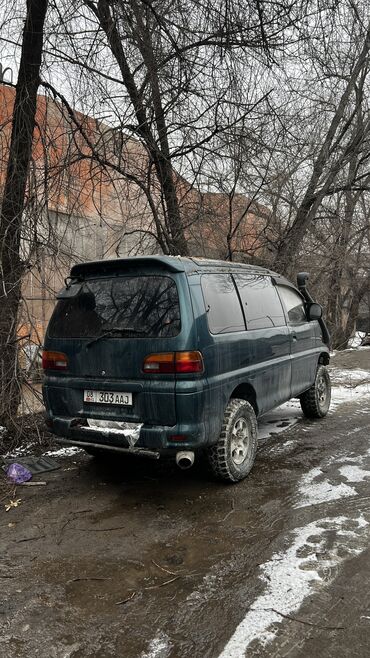 Mitsubishi: Mitsubishi Delica: 1997 г., 2.8 л, Автомат, Дизель, Минивэн