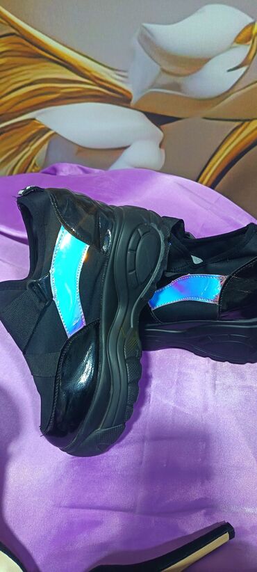 Ziyafət donları: Geyim her biri 5azn eraz bine savxoz -da lalafo.az — 17 Ziyafət donları: Geyim her biri 5azn eraz bine savxoz — 17