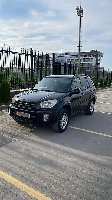 Toyota RAV4: 2002 г., 2 л, Автомат, Бензин, Кроссовер