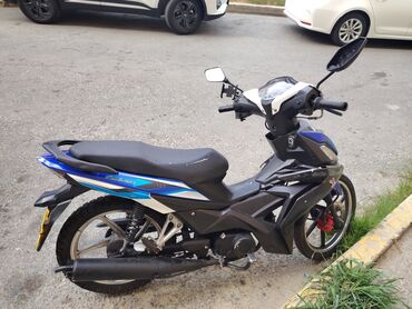 Mopedlər,skuterlər: Motosikletde tam işlekdi.akkumluyatoru, sveçaları, yağı, ve arxa