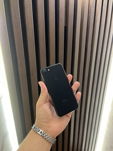 IPhone 7, 32 ГБ, Черный, Отпечаток пальца
