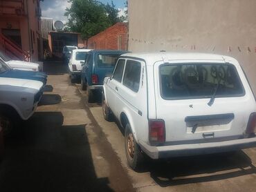 VAZ (LADA): Kupujem Lade 2121,21213,21214 Nive za delove. Placam 300 do 800 eura — 10