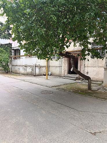 bayilda 1 otaqli evler: 2-otaqlı mənzil – Minsk layihəli 5/4-cu mərtəbəsi.Nizami rayonu — 2
