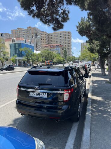 Ford: Ford Explorer: 3.5 l | 2015 il 180000 km Ofrouder/SUV — 5