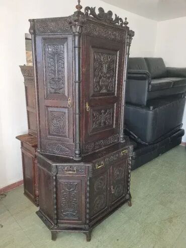 Stilske komode: Retko u ponudi star preko dvesta godina. Dobro stanje na lalafo.rs — 13 Stilske komode: Retko u ponudi star preko dvesta godina. Dobro stanje — 13