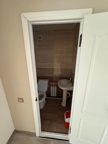 Продажа коттеджей и домов: Продаю Дом 🏡 💵Цена: 350 000$ 📏Площадь: 200 кв.м. 🏠1 этаж: зал, кухня — 9