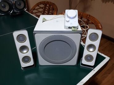 Zvučnici i stereo sistemi: Logitech Z4i (Slika 1. 2. 3. i 4. ) - 5000 dinara Odlican zvuk, nema — 1