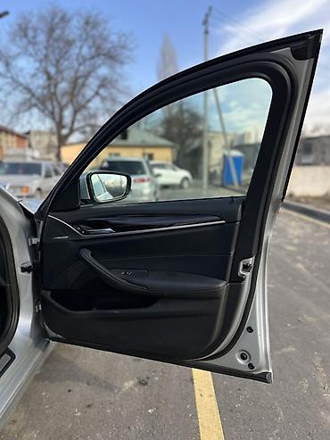 BMW: BMW 5 series: 2019 г., 2 л, Автомат, Бензин, Седан — 3