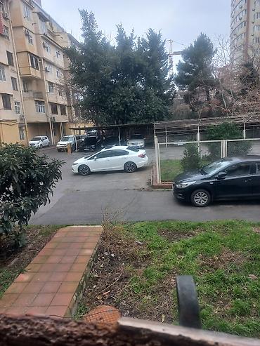 ganja: Bakı, 3 otaqlı, Köhnə tikili, m. Gənclik, 85 kv. m — 1