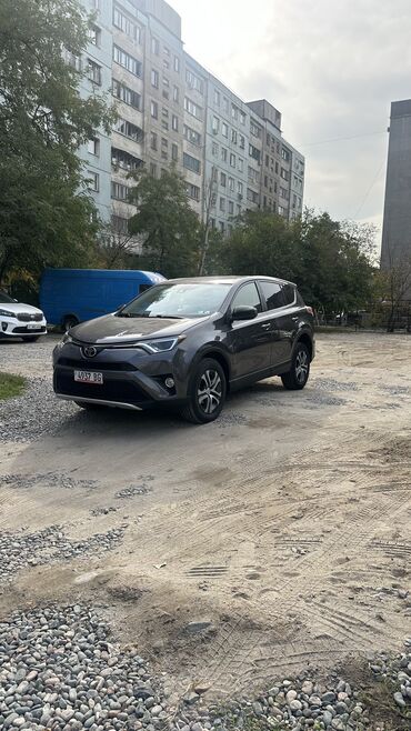 Toyota: Toyota RAV4: 2018 г., 2.5 л, Автомат, Бензин, Кроссовер