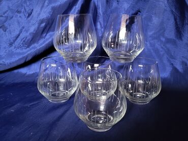 Čaše: Case kristal,rucna gravura. za zestoko pice 1950g+. Case komada 6 u — 8