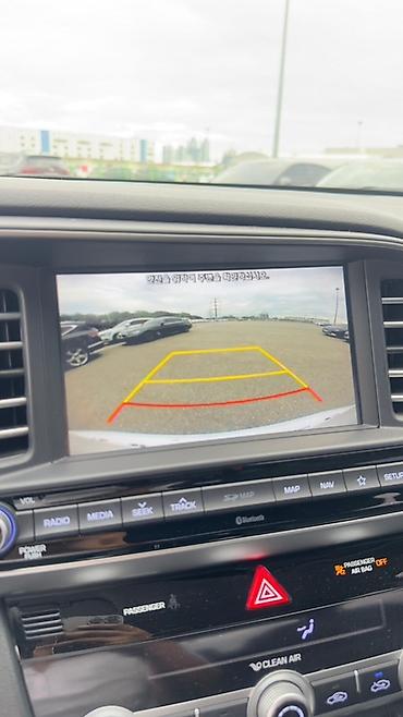 Hyundai: Hyundai Elantra: 2019 г., 1.6 л, Автомат, Бензин, Седан at lalafo.kg — 16 Hyundai: Hyundai Elantra: 2019 г., 1.6 л, Автомат, Бензин, Седан — 16