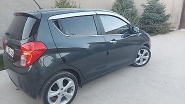 byd e9 1: Chevrolet Spark: 2020 г., 0.1 л, Автомат, Бензин, Хэтчбэк — 9