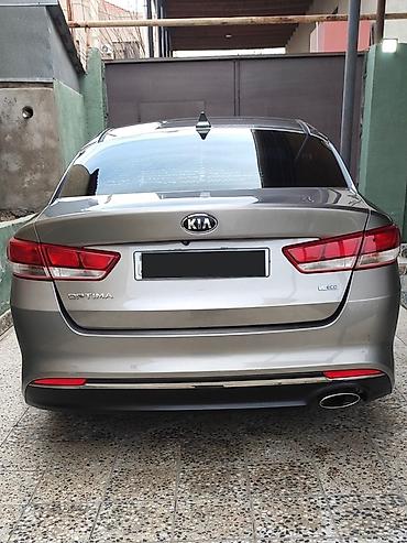 2016: Kia Optima: 1.6 l | 2016 il Sedan — 3