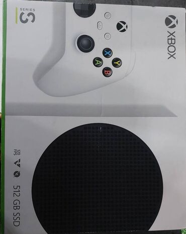 Xbox Series S: Sofir XBOX S series 512 GB satilir. Ekstra pultu da var. Alinib hec