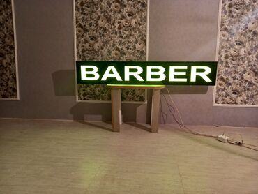 berber avadanligi: Barber reklamı yenidir.Uzunluğu 180sm hündürlüyü 30sm