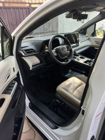 Toyota: Toyota Sienna: 2021 г., 2.5 л, Автомат, Гибрид, Минивэн — 11