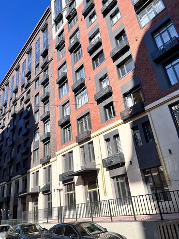 Продажа квартир: 3 комнаты, 140 м², Элитка, 4 этаж, ПСО (под самоотделку)