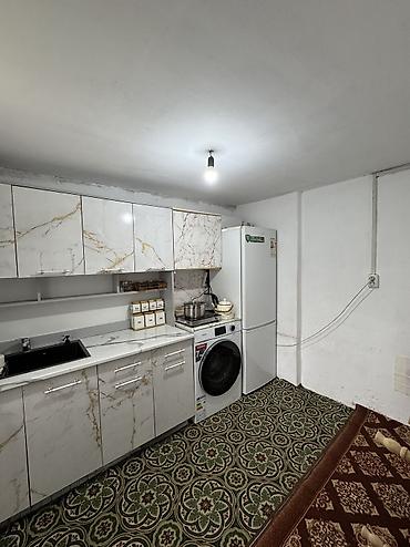 Продажа коттеджей и домов: ✨ Продаётся дом в с. Сокулук ✨ 🏡 Характеристики: • Участок - 4,5 — 8