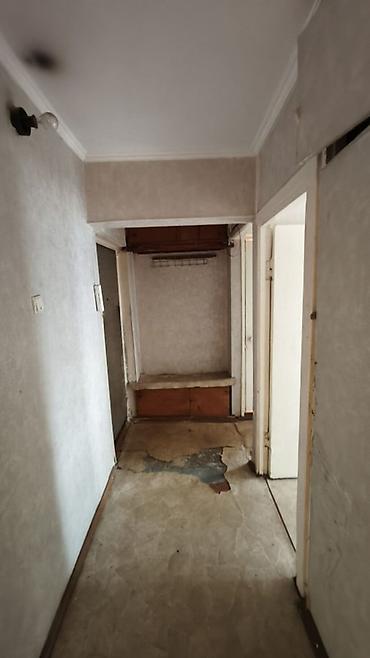 10 мкр квартира: 2 комнаты, 43 м², 10 мкр 104 серия, 2 этаж, Требуется ремонт — 3
