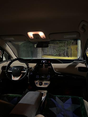 Унаа сатуу: Toyota Prius: 2016 г., 1.8 л, Вариатор, Гибрид, Лифтбек — 8