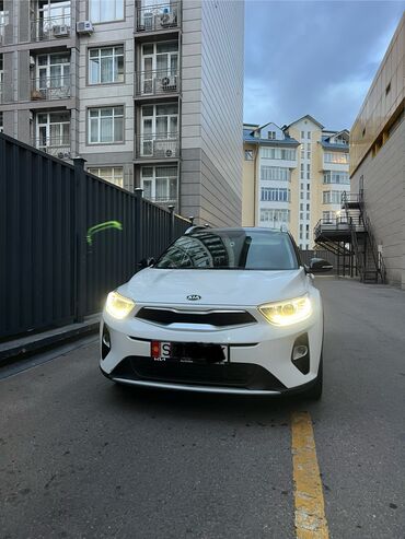 Kia: Kia Stonic: 2019 г., 1.6 л, Автомат, Дизель, Кроссовер