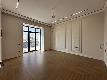 Үйлөрдү сатуу: 6 бөлмө жана андан көп, 300 м², 4500 соток, Жал, Менчик ээси — 6