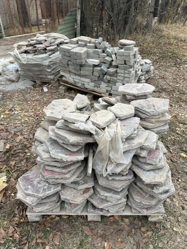 Отдам даром: Тротуарная плитка (разборка), разные формы и размеры. Описание: - — 28