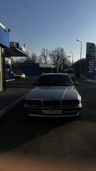 машина bmw 525: BMW 5 series: 1994 г., 2.5 л, Механика, Бензин, Седан