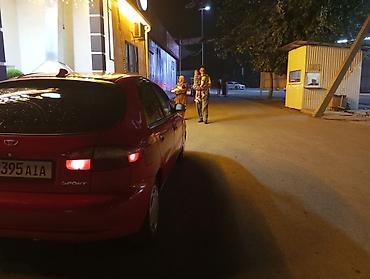 Унаа сатуу: Daewoo Lanos: 1999 г., 1.5 л, Кол менен иштөөчү, Бензин, Хетчбек — 3
