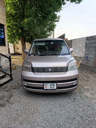 фит 2 кузов: Toyota Voxy: 2002 г., 2 л, Автомат, Бензин, Минивэн