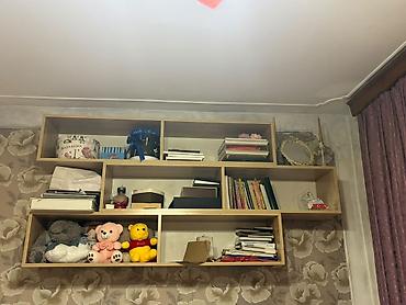 Rəflər: Divar üçün modul rəf sistemi - Material: ağac fakturalı laminat/LDSP — 1