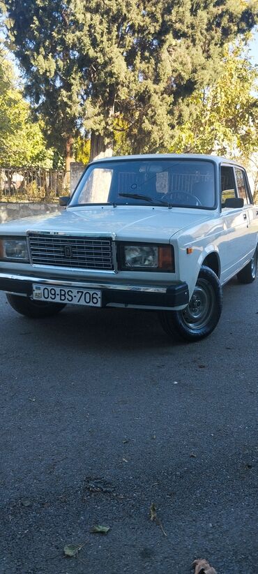 masin satisi kreditle: VAZ (LADA) 2107: 0.6 l | 2001 il 333000 km Sedan