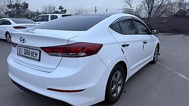 9000: Hyundai Avante: 2017 г., 1.6 л, Автомат, Бензин, Седан — 5