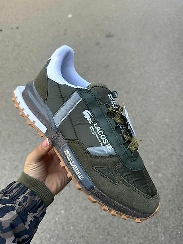 Patike: 40-44 ✅
4300 RSD +ptt 📌 — 4